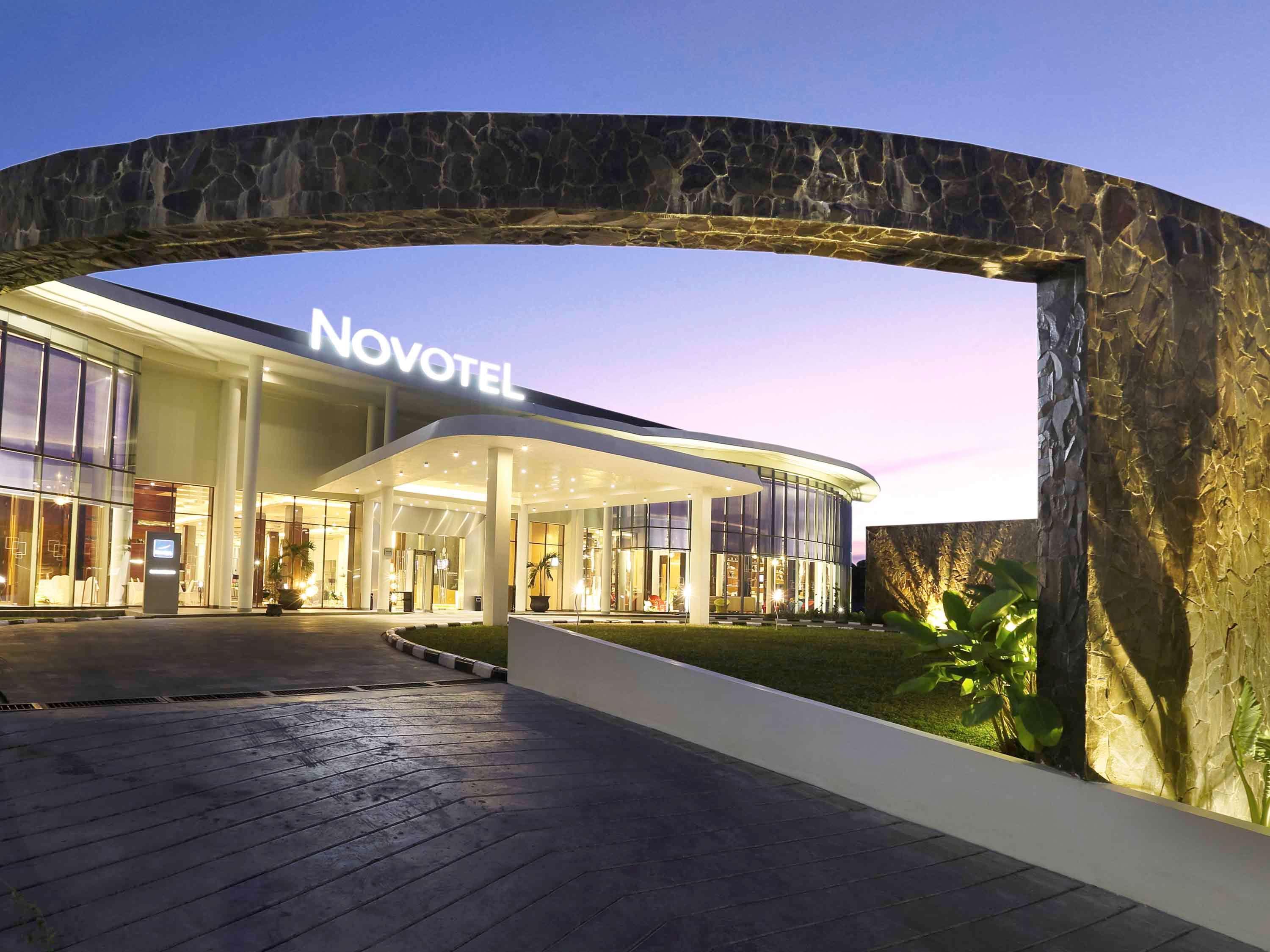 Novotel Banjarmasin Airport Banjarbaru Exterior foto