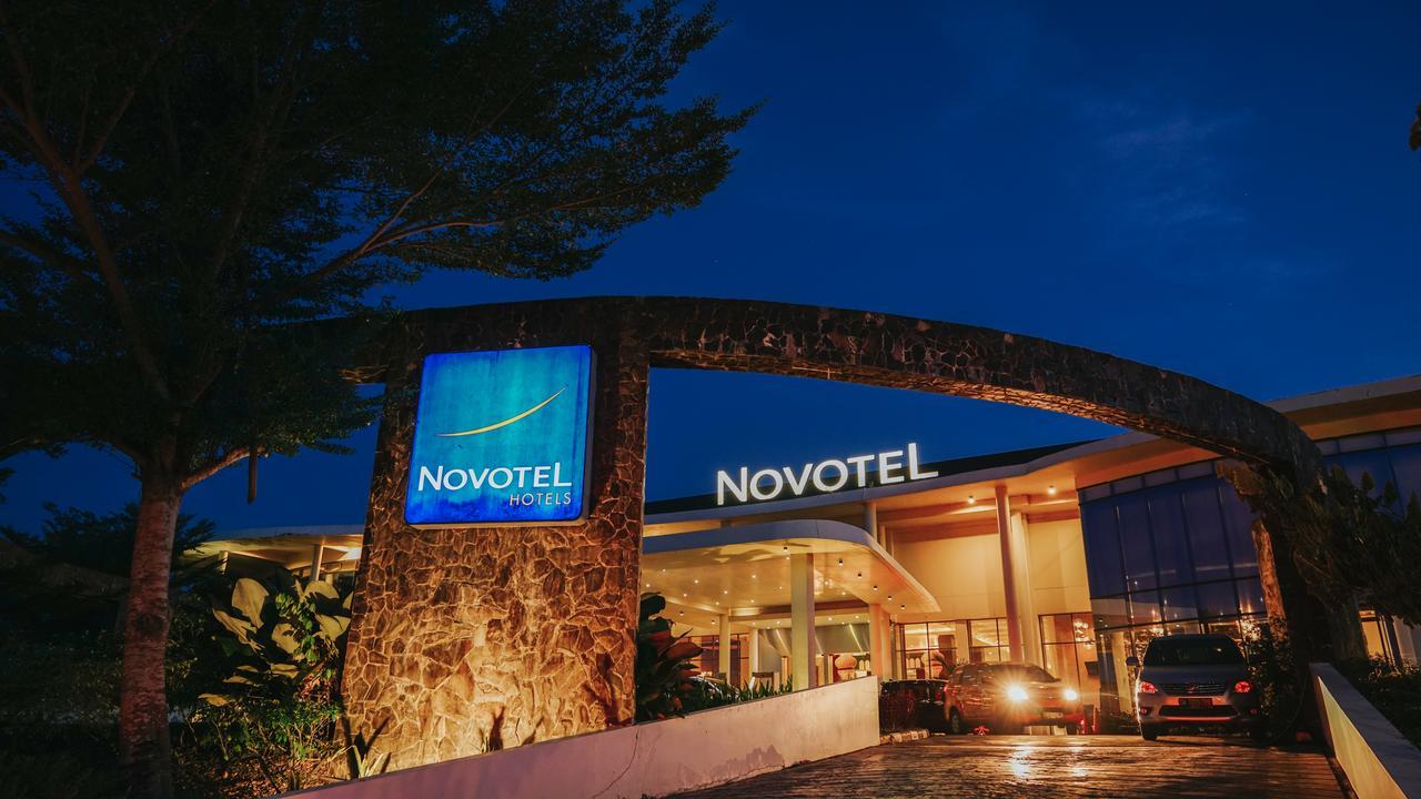 Novotel Banjarmasin Airport Banjarbaru Exterior foto